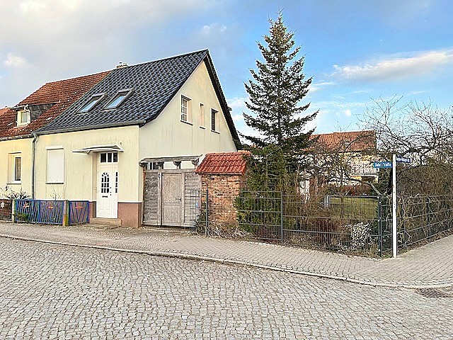 Klare Linien in modernem Outfit